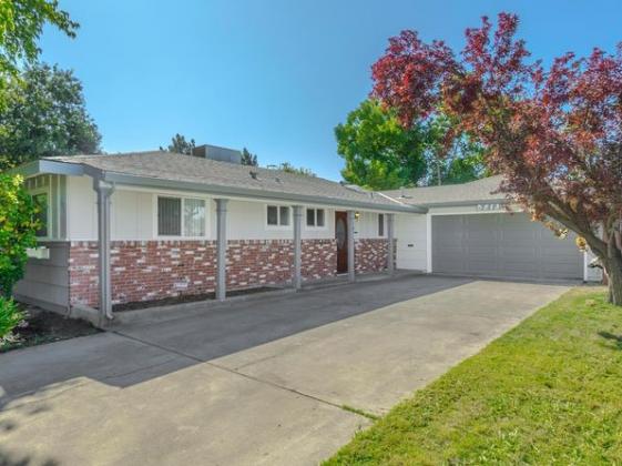 5813 Eastridge Dr, Sacramento, CA 95842